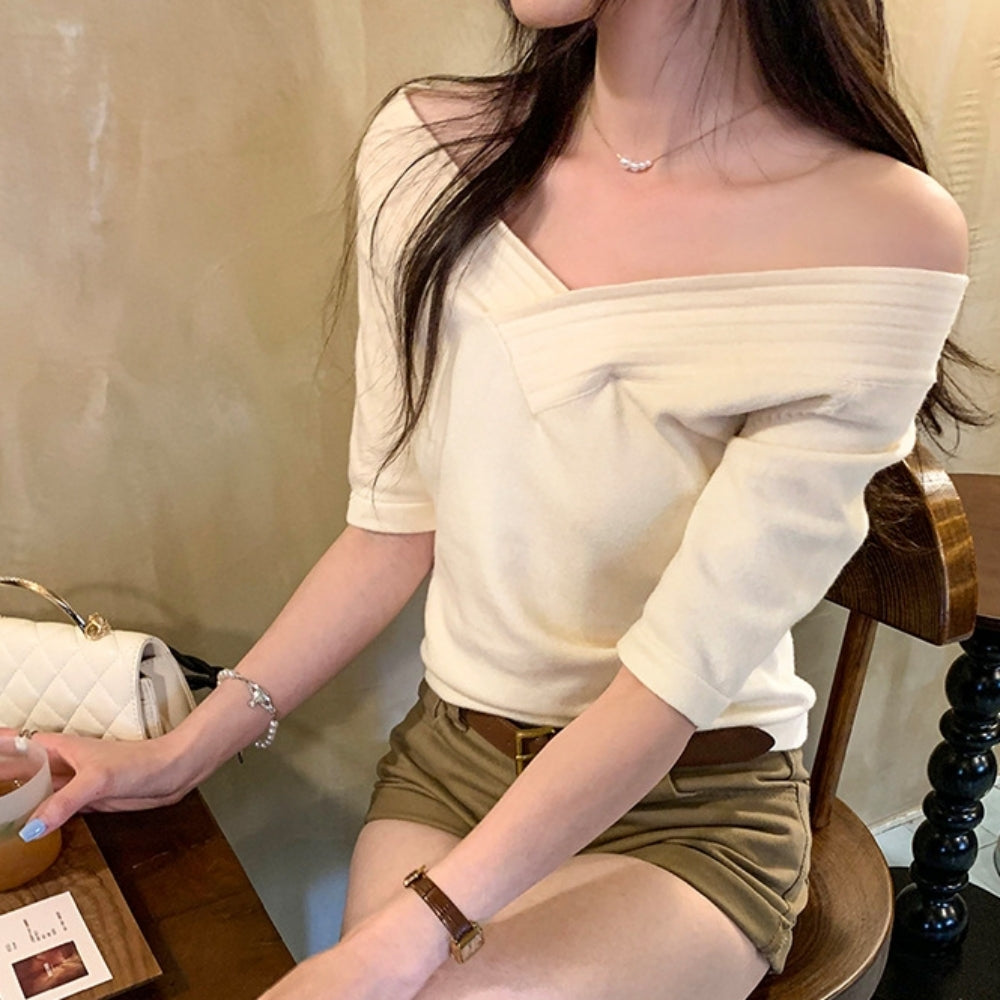 オフショル風Vネックニットソートップス