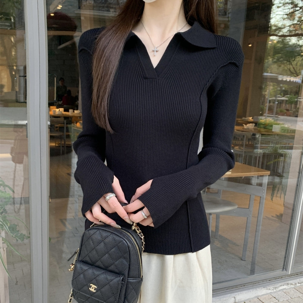 襟付きスリットネックニットトップス