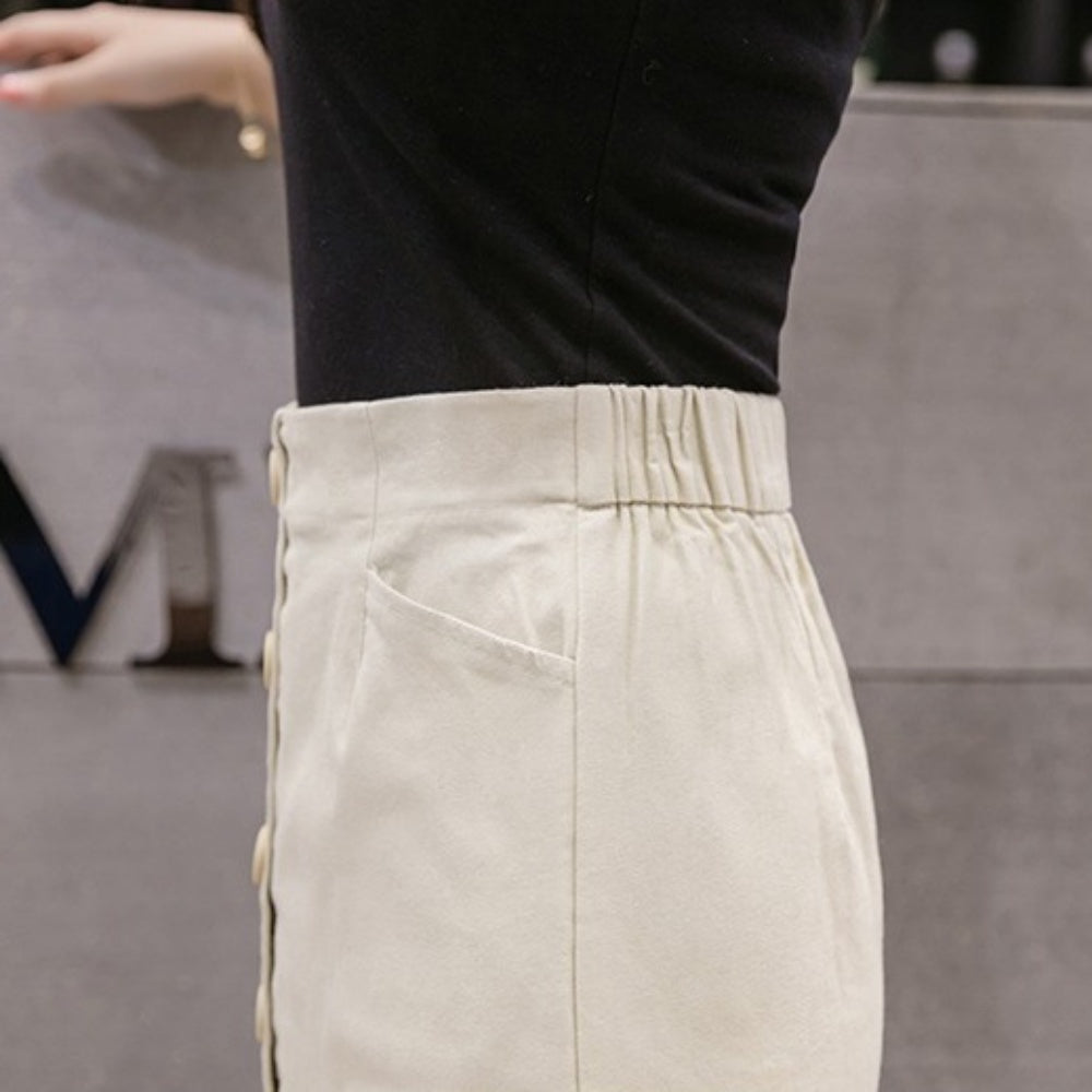 フロントボタンスリムスカート