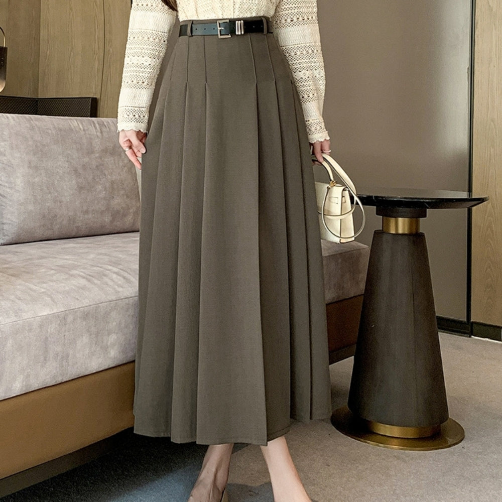 プリーツロングスカート