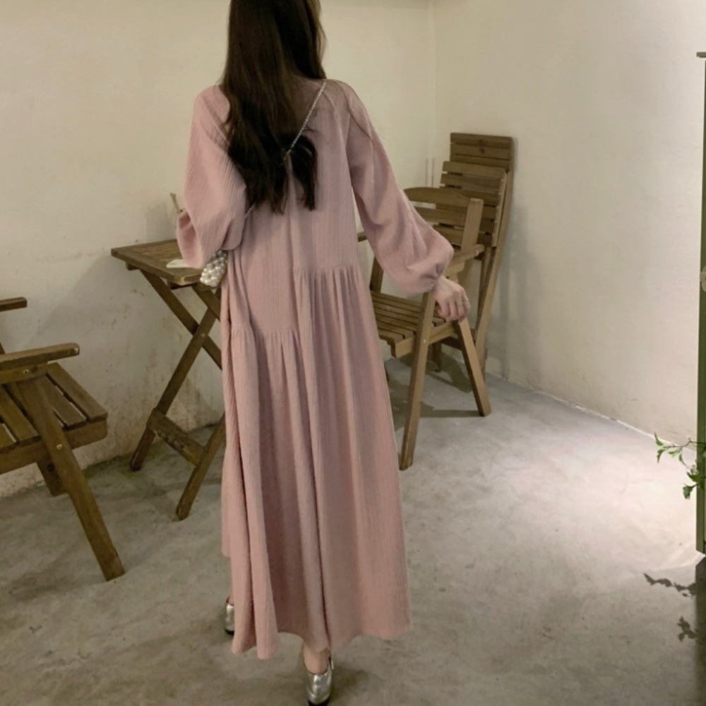 プリーツ加工長袖ワンピース