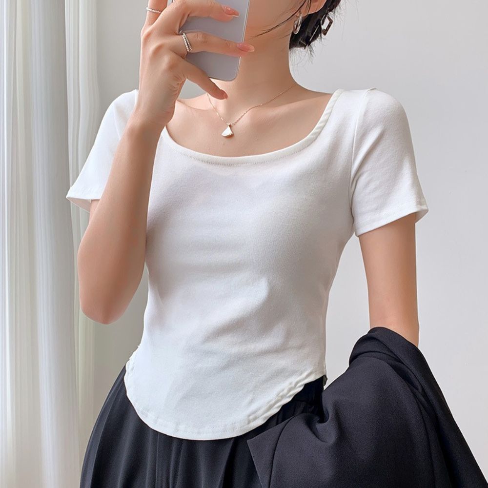 スリムフィットシンプルTシャツ