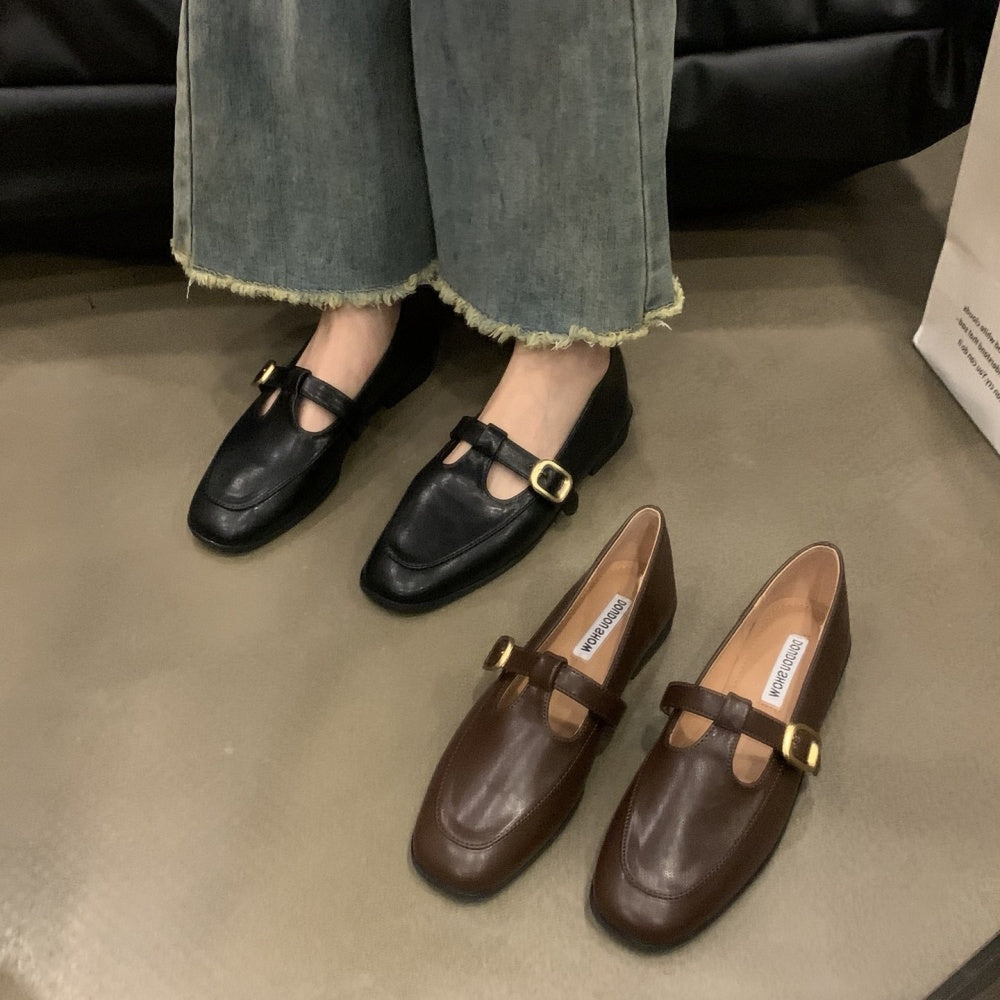 茶色 パンプス ストラップ コレクション