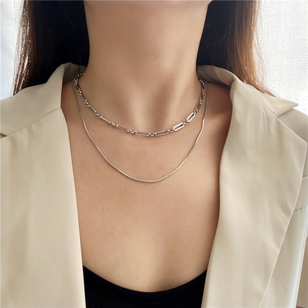 ダブルチェーンネックレス