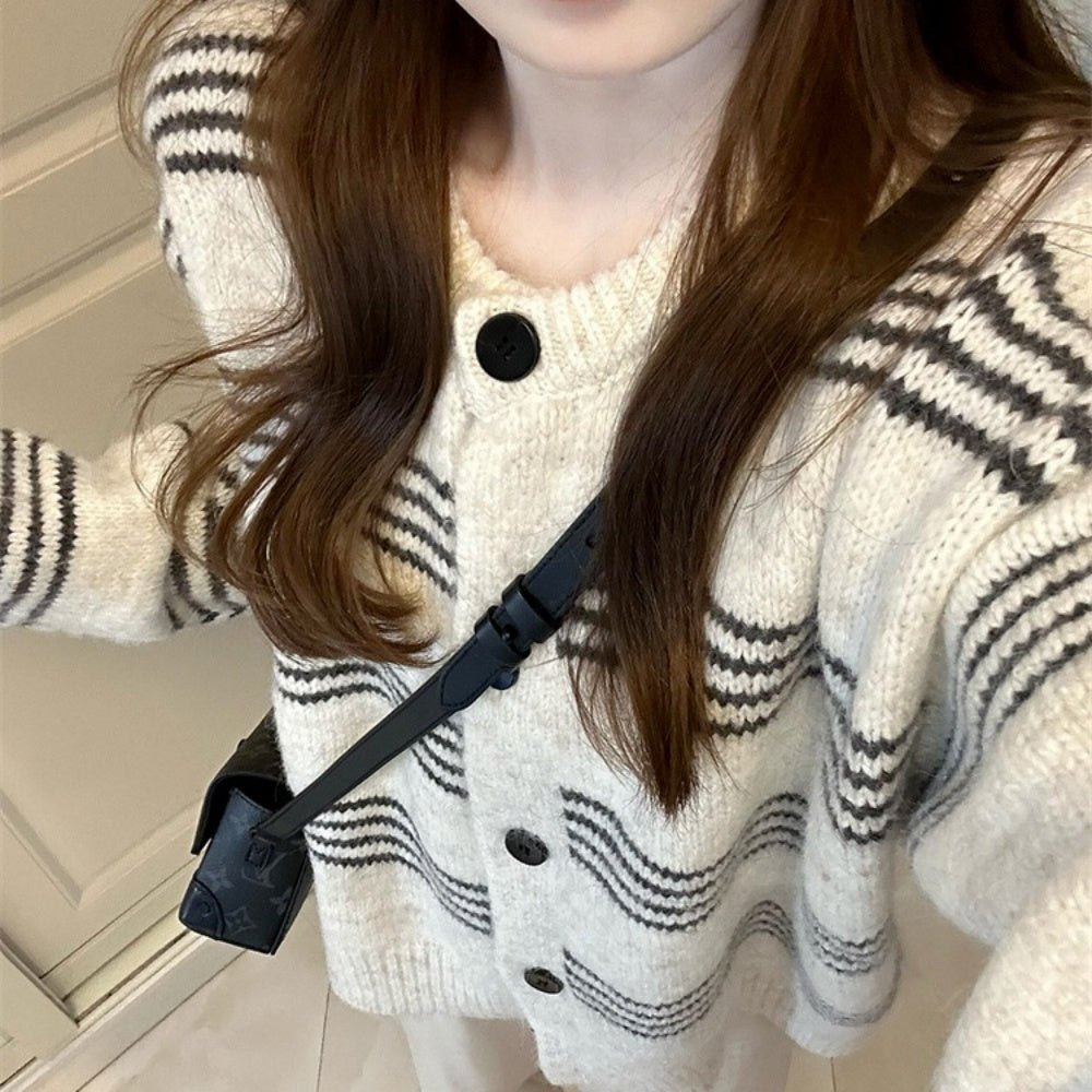 デザインボーダールーズカーディガン|オフィスカジュアル レディース 通販 Millennial Generation【ミレジェネ】