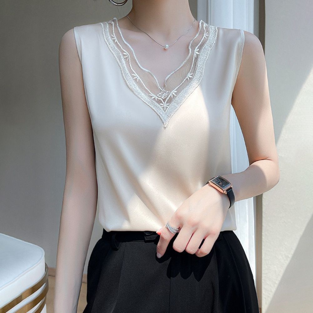 Vネックレーストップス