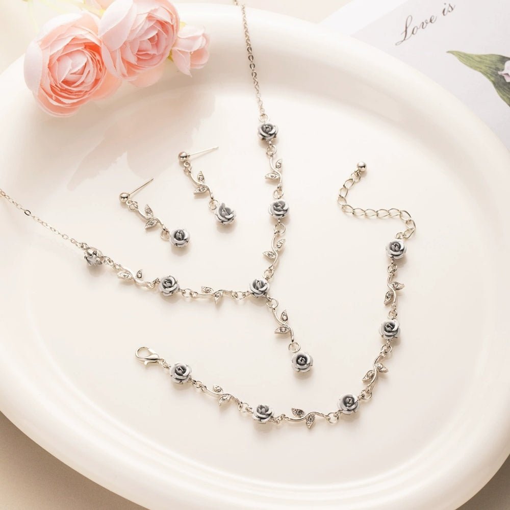 ローズモチーフアクセサリー3点セット|オフィスカジュアル レディース 通販【ミレジェネ】