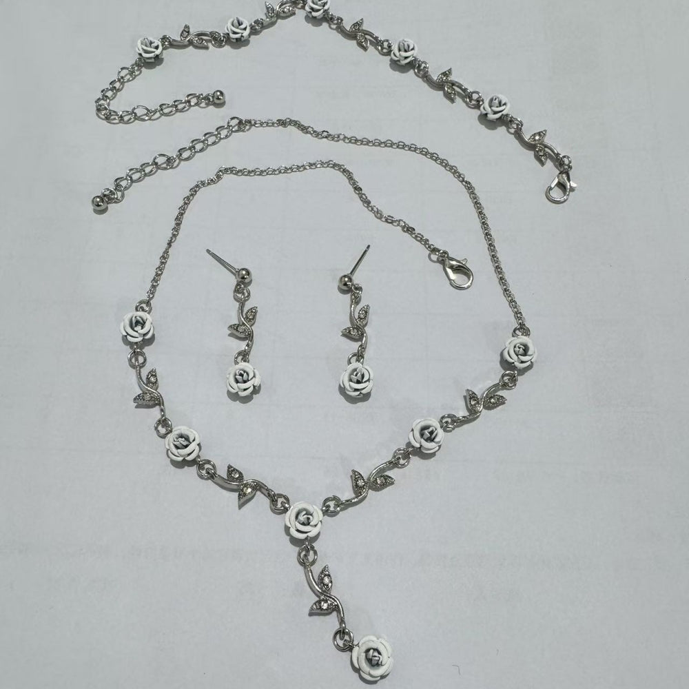 ローズモチーフアクセサリー3点セット|オフィスカジュアル レディース 通販【ミレジェネ】