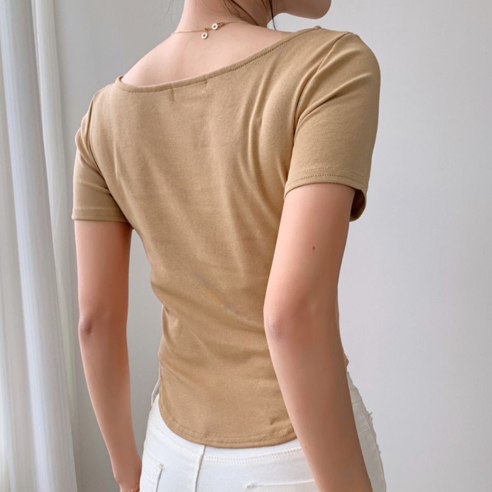 スリムフィットシンプルTシャツ
