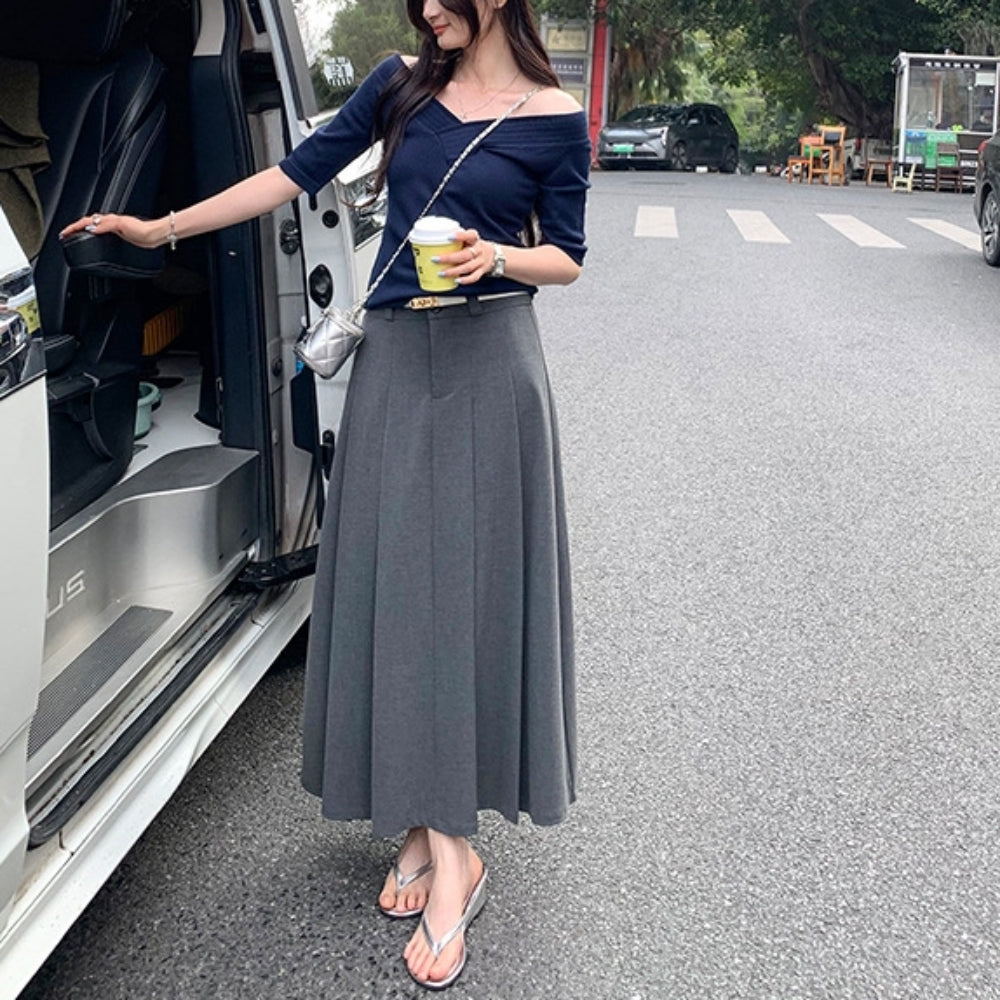 オフショル風Vネックニットソートップス