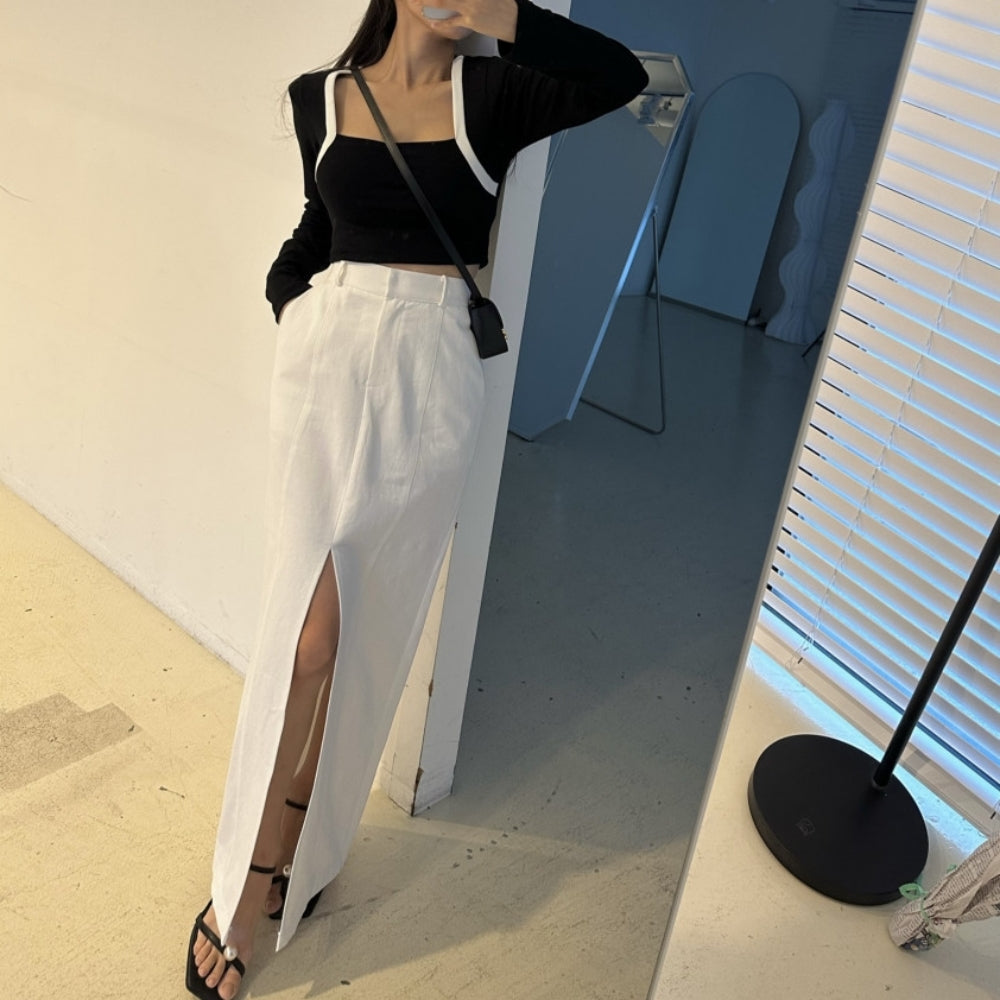 深スリット入りハイウエストスカート