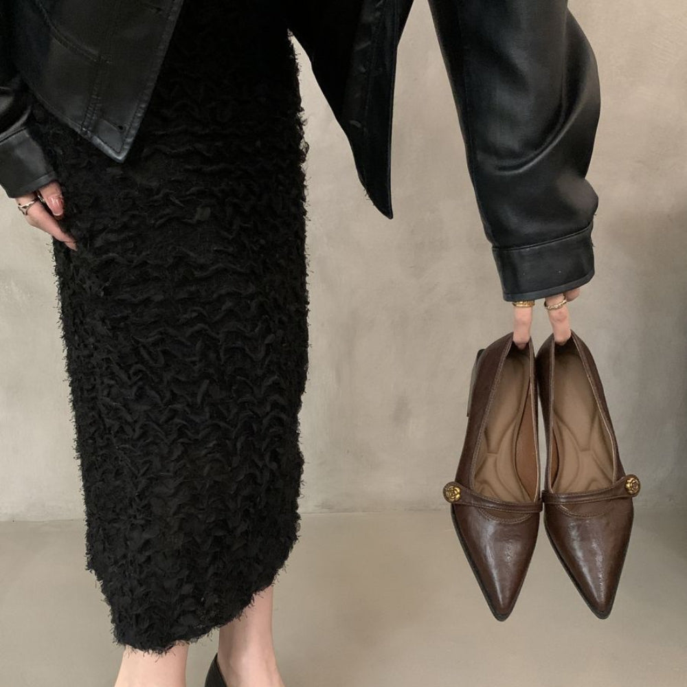 アッパーストラップポインテッドパンプス