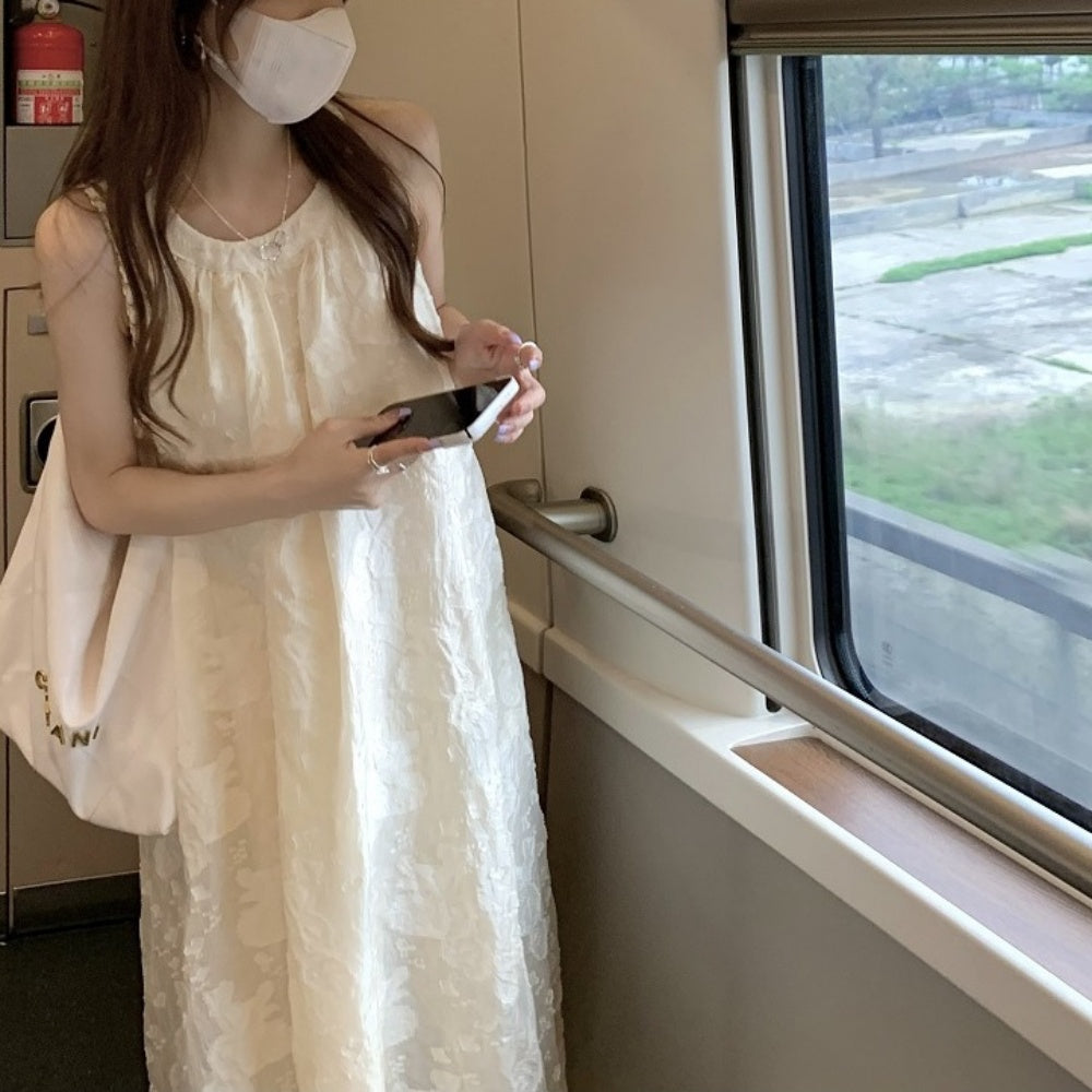 花柄ホルターネックワンピース