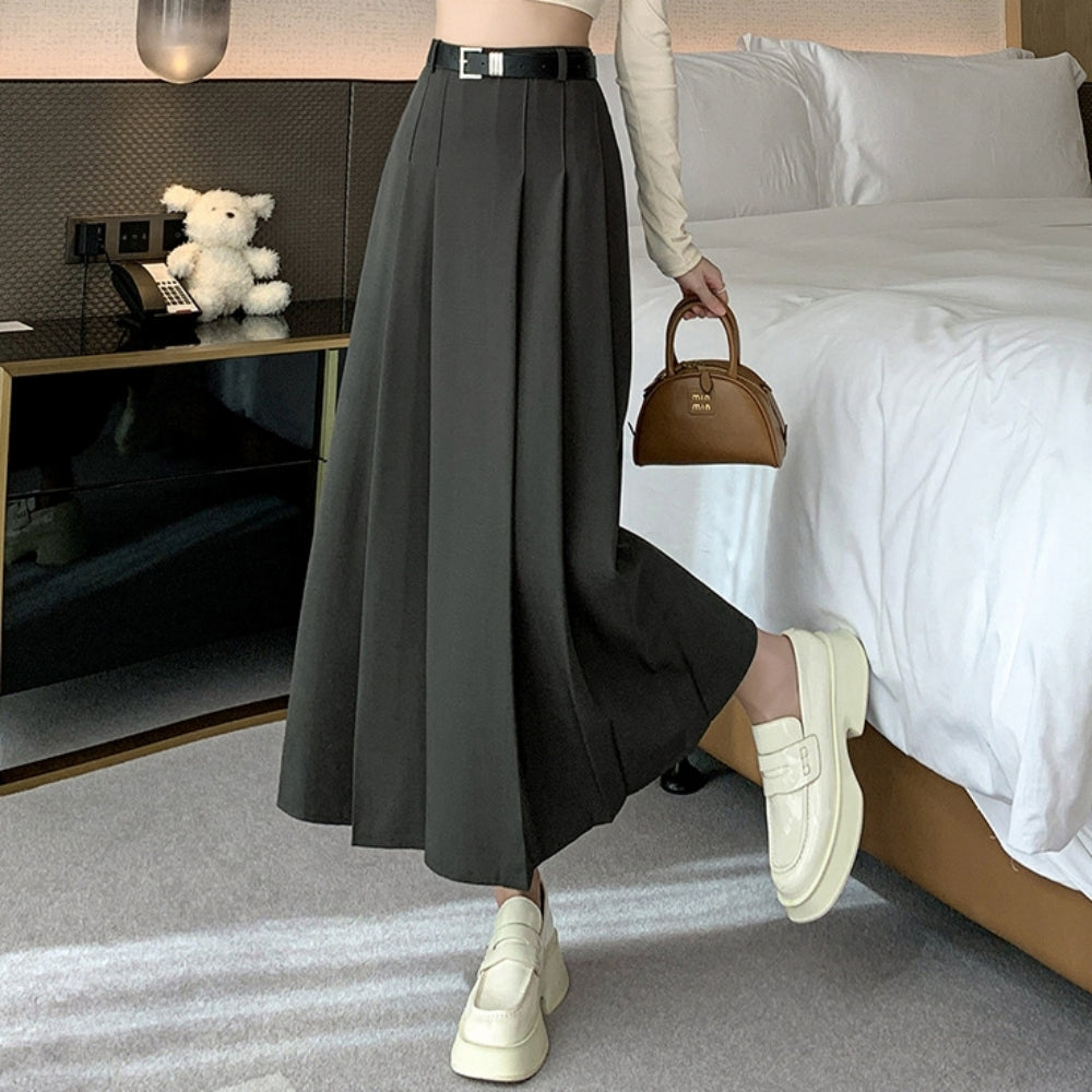 プリーツロングスカート