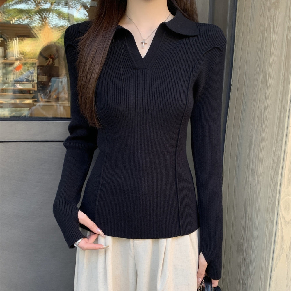 襟付きスリットネックニットトップス