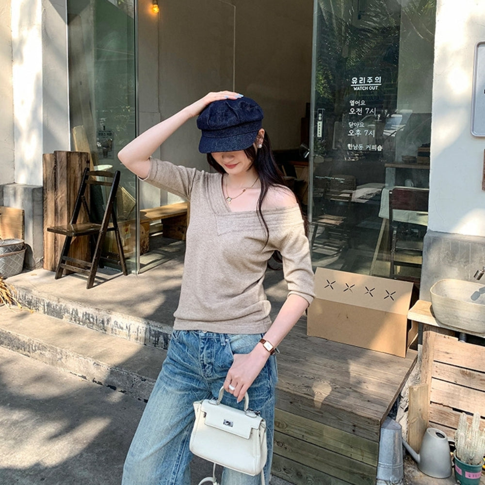 オフショル風Vネックニットソートップス