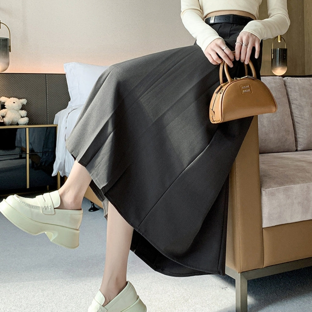 プリーツロングスカート