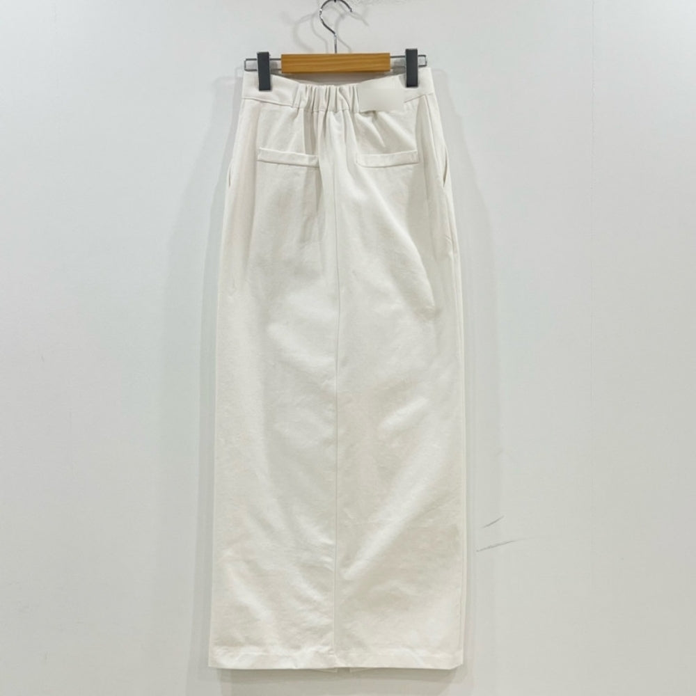 深スリット入りハイウエストスカート