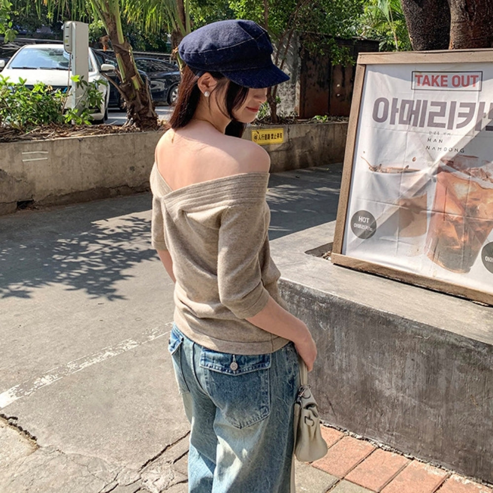 オフショル風Vネックニットソートップス