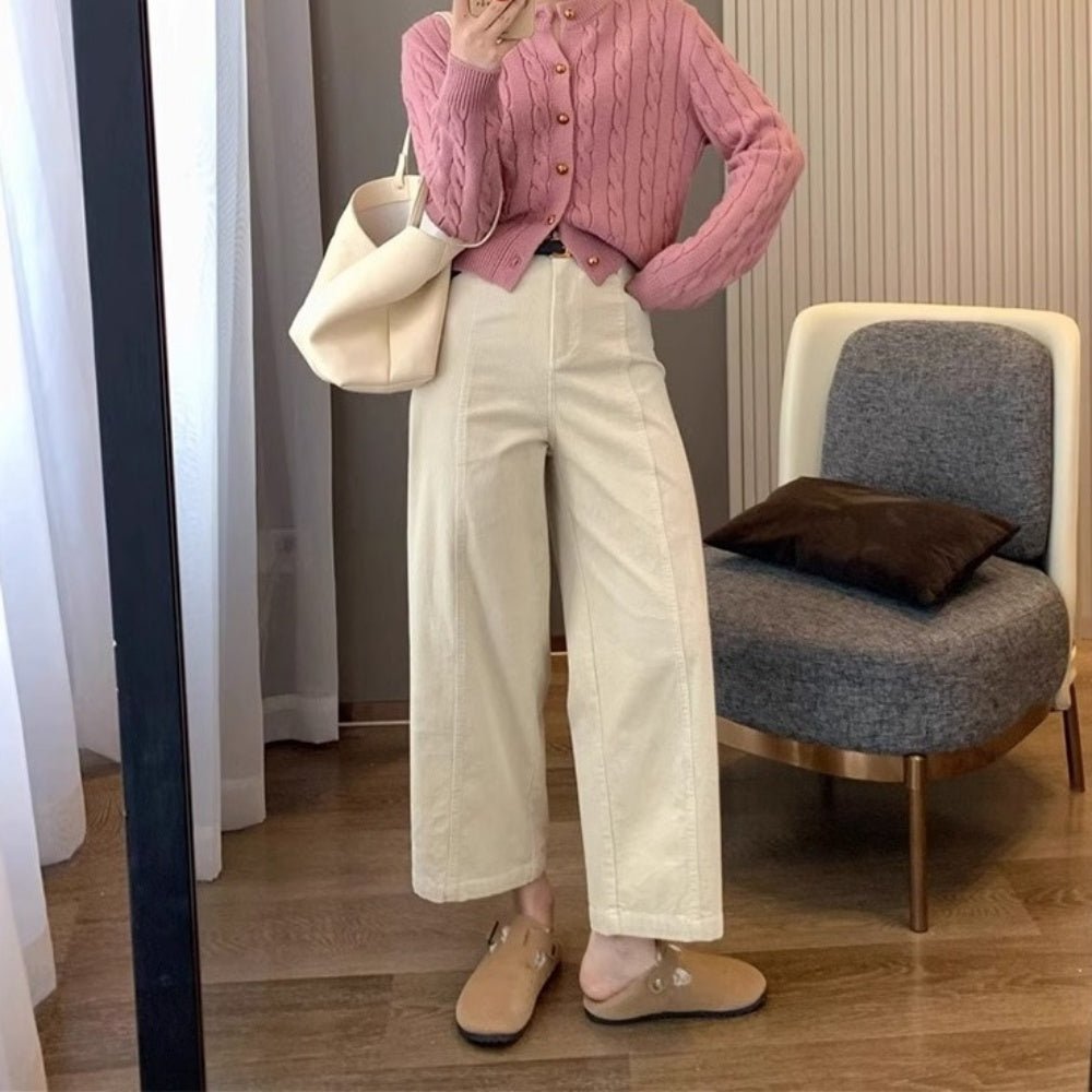 オフィスカジュアル 冬 コーデュロセンタープレスパンツ ミレジェネ