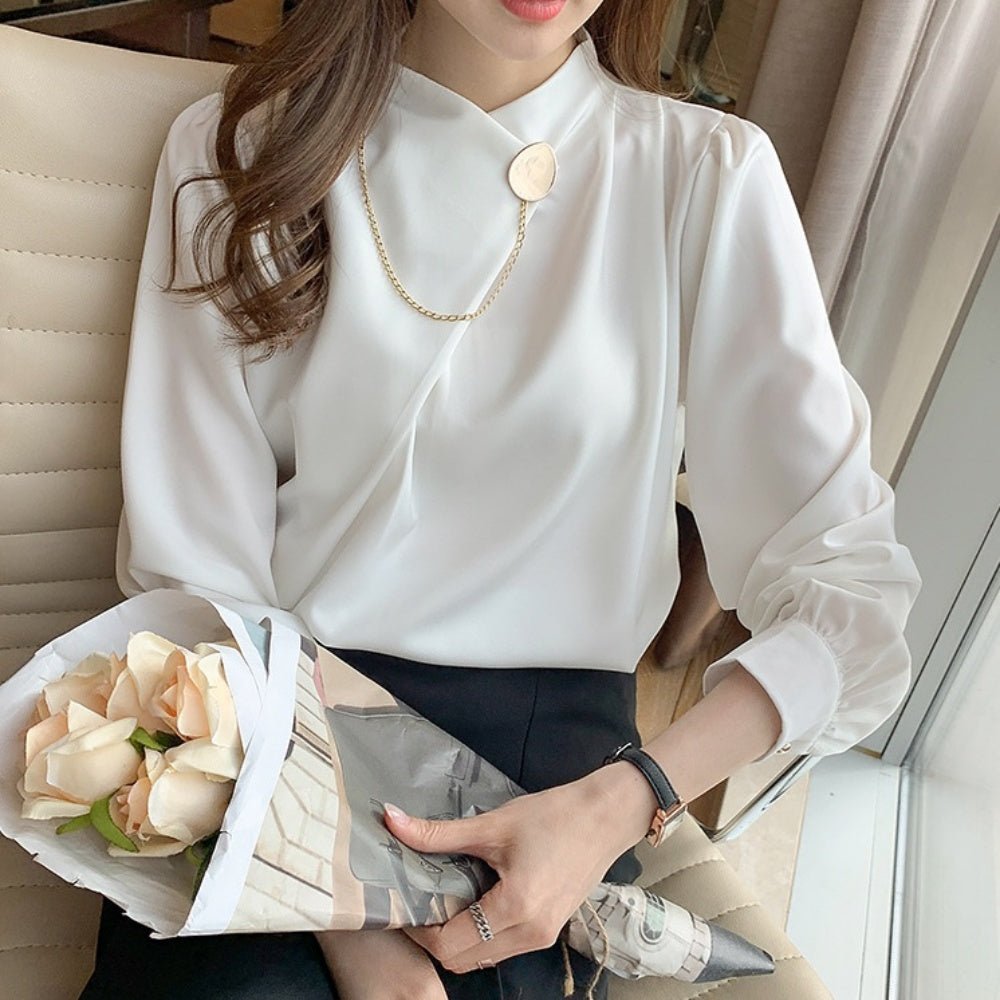 ボトルネックチェーンブラウス|オフィスカジュアル レディース 通販【ミレジェネ】