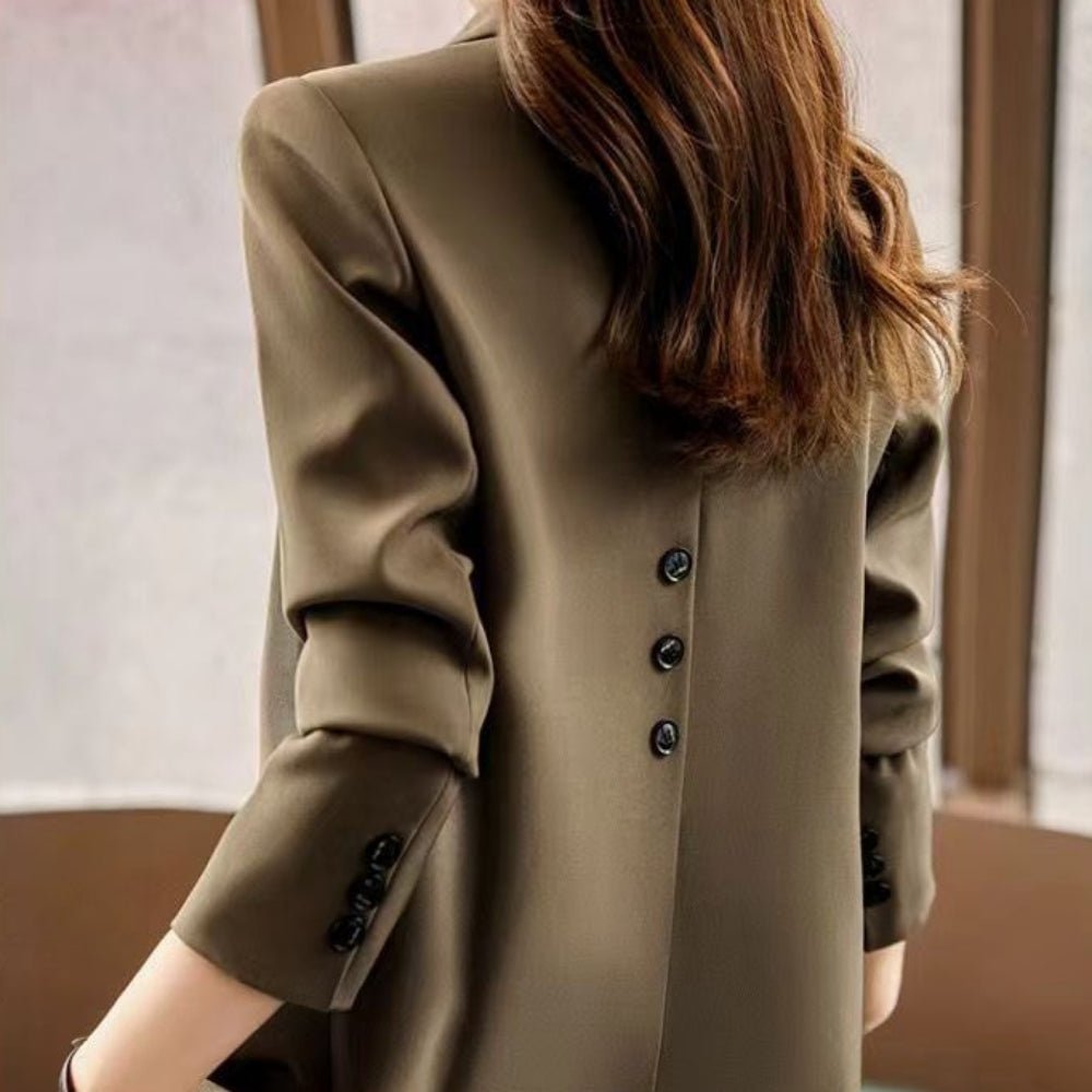 後ろスリットテーラードジャケット|オフィスカジュアル レディース 通販【ミレジェネ】