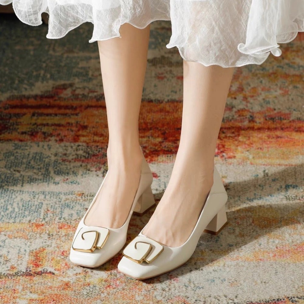 モチーフ付きチャンキーヒールパンプス|オフィスカジュアル レディース 通販【ミレジェネ】