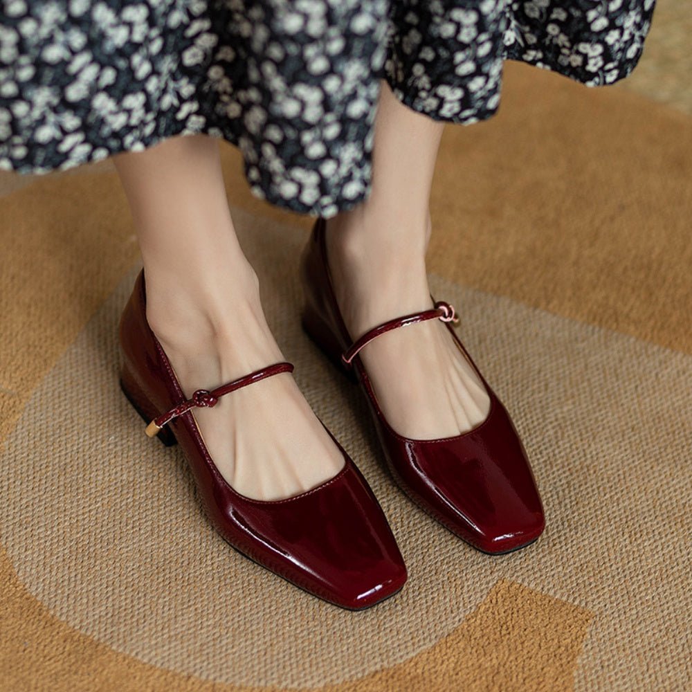 オフィスカジュアル 秋 ストラップパンプス ミレジェネ