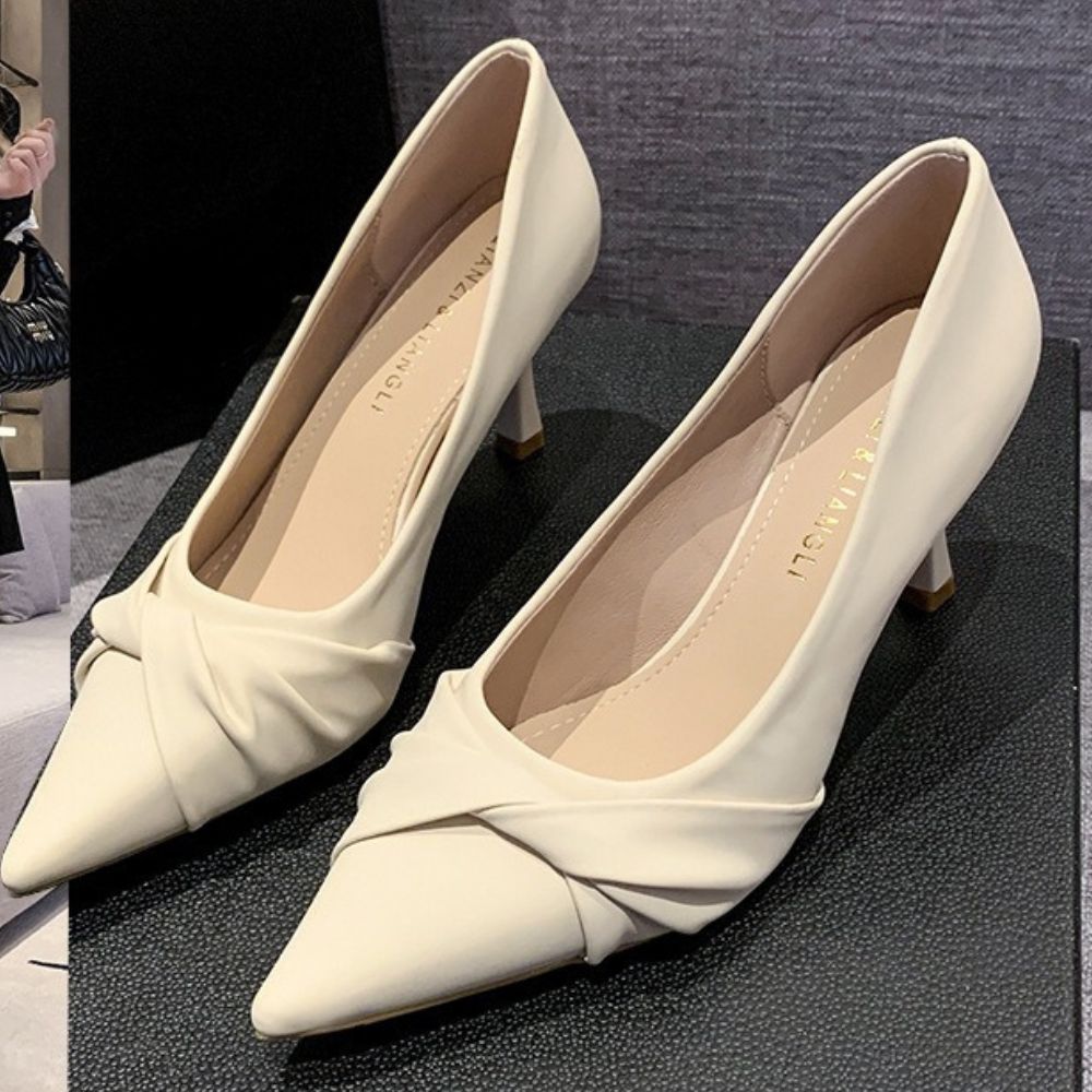 ポインテッドトゥねじりデザインパンプス|オフィスカジュアル レディース 通販【ミレジェネ】