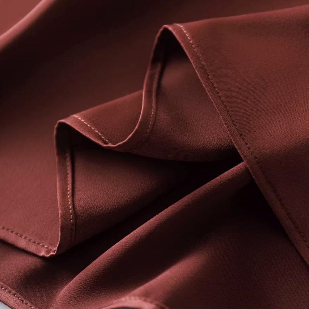 ハイネックサテンブラウス|オフィスカジュアル レディース 通販【ミレジェネ】