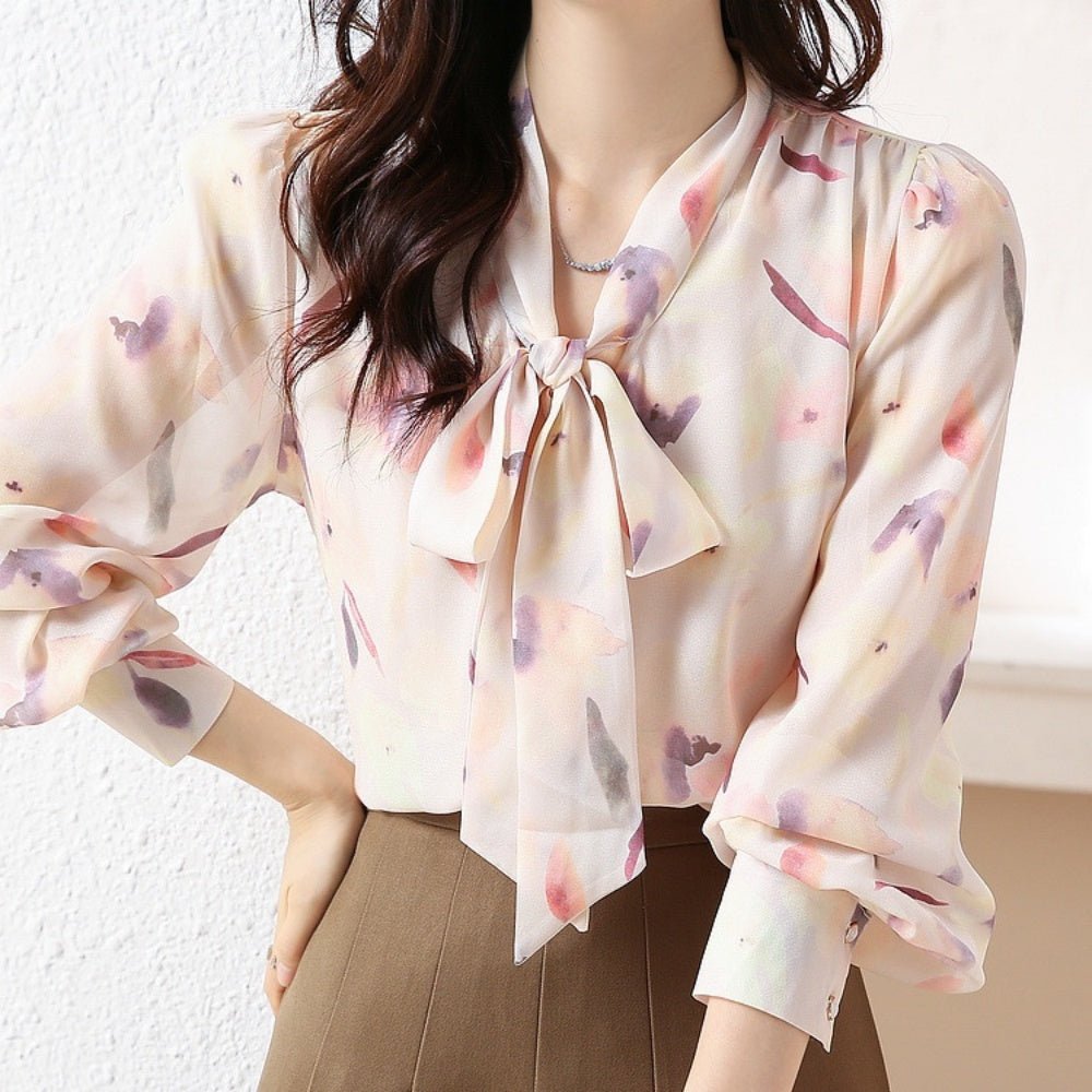 水彩花柄リボンブラウス|オフィスカジュアル レディース 通販【ミレジェネ】