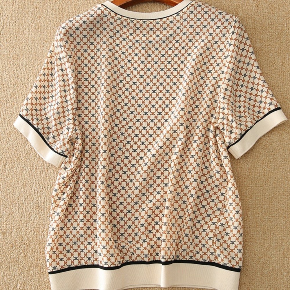 レトロ柄プリントトップス|オフィスカジュアル レディース 通販【ミレジェネ】