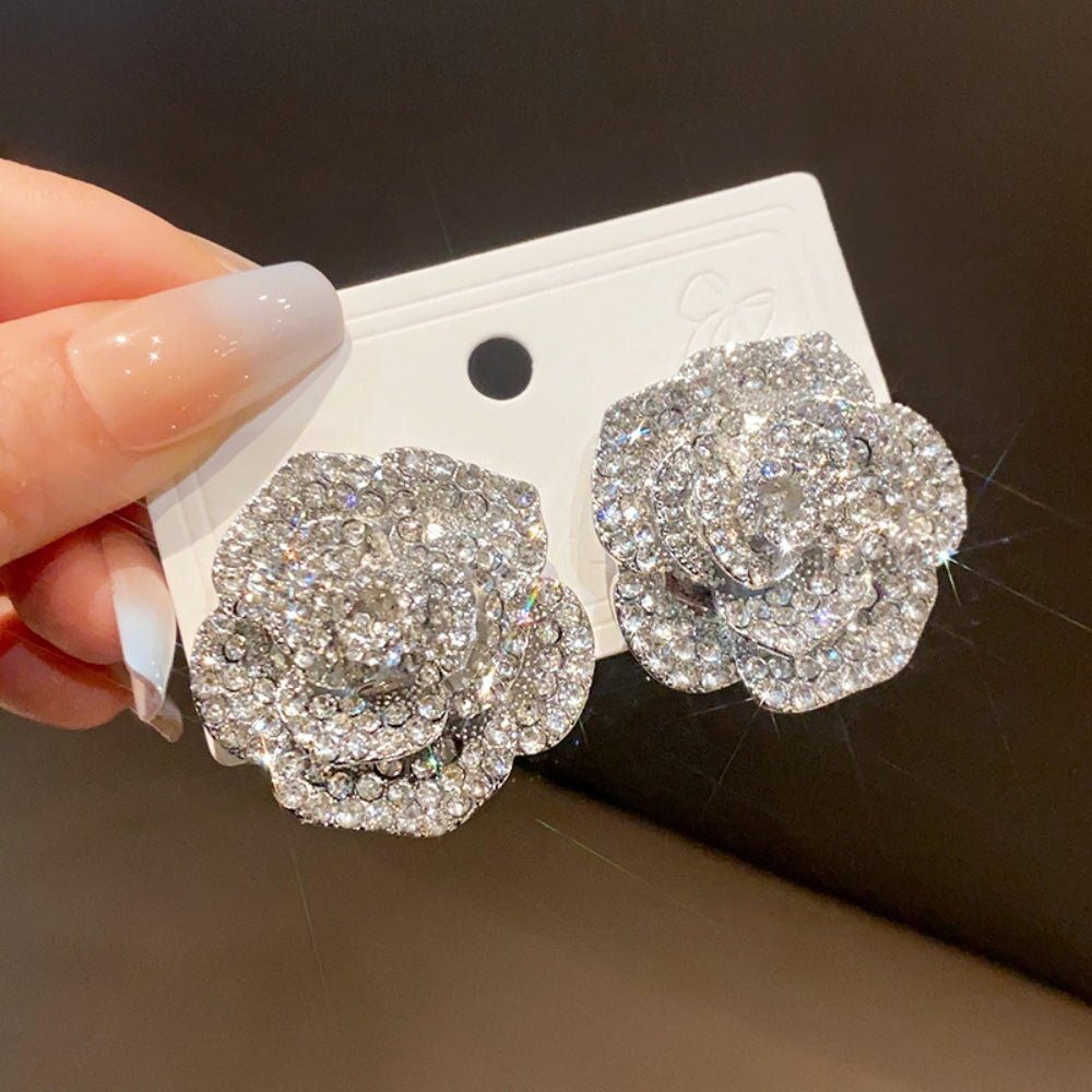 フラワーモチーフビジューフリンジピアス|オフィスカジュアル レディース 通販【ミレジェネ】