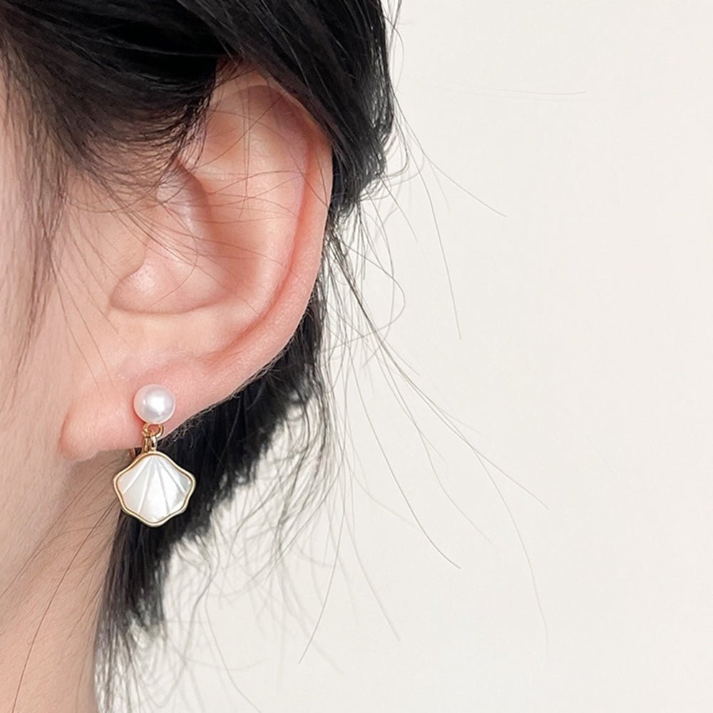 シェルモチーフパールイヤリング/ピアス|オフィスカジュアル レディース 通販【ミレジェネ】