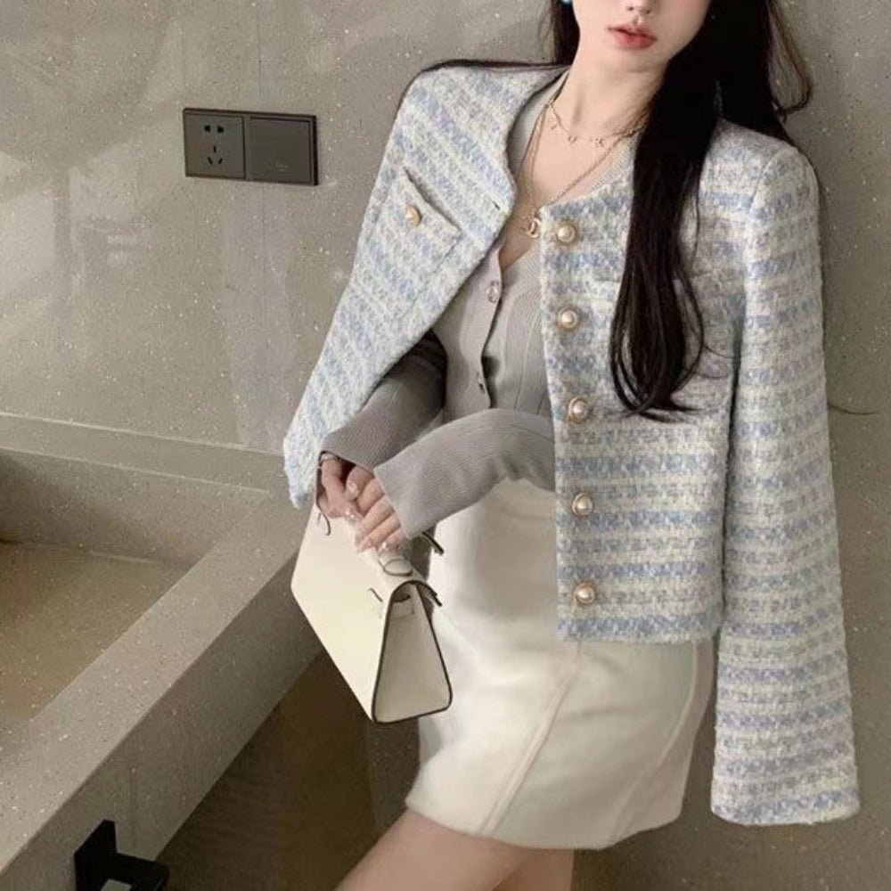 オフィスカジュアル 秋 パール風ボタンノーカラーツイードジャケット ミレジェネ