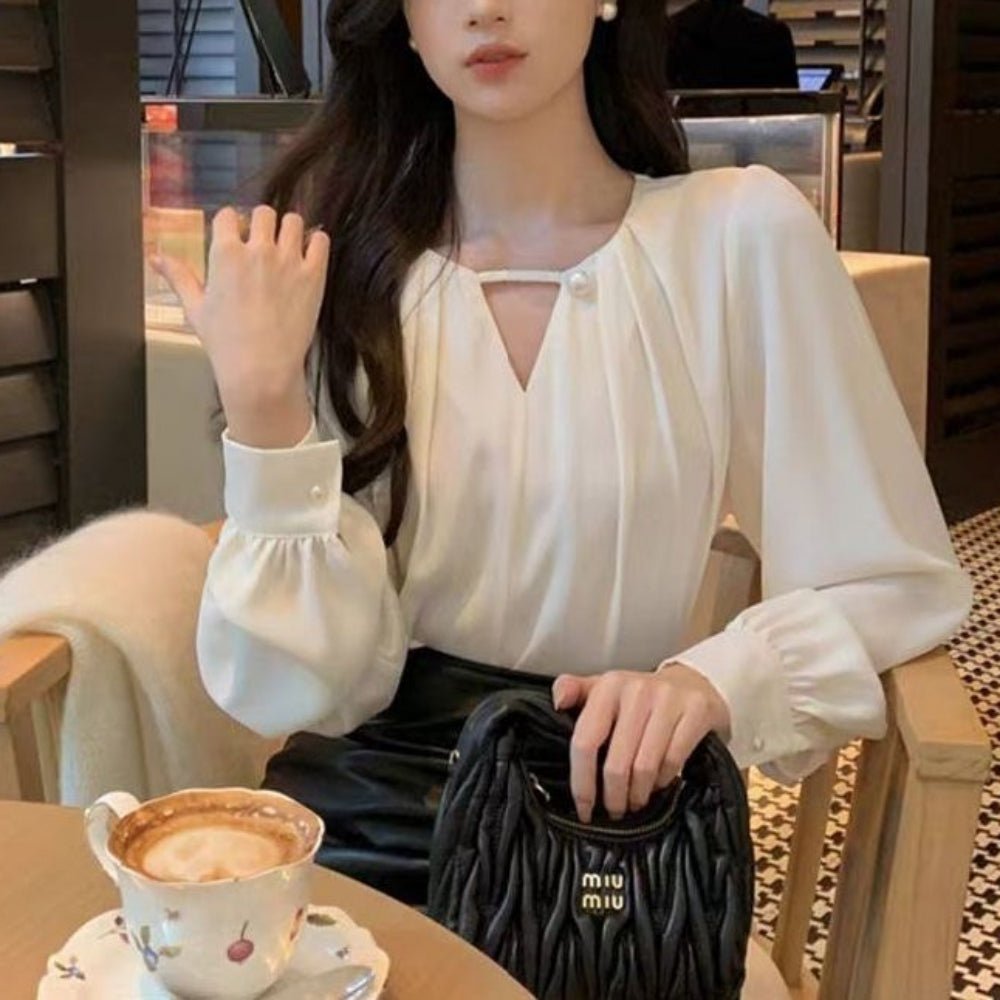 パールアクセントキーネックブラウス|オフィスカジュアル レディース 通販【ミレジェネ】