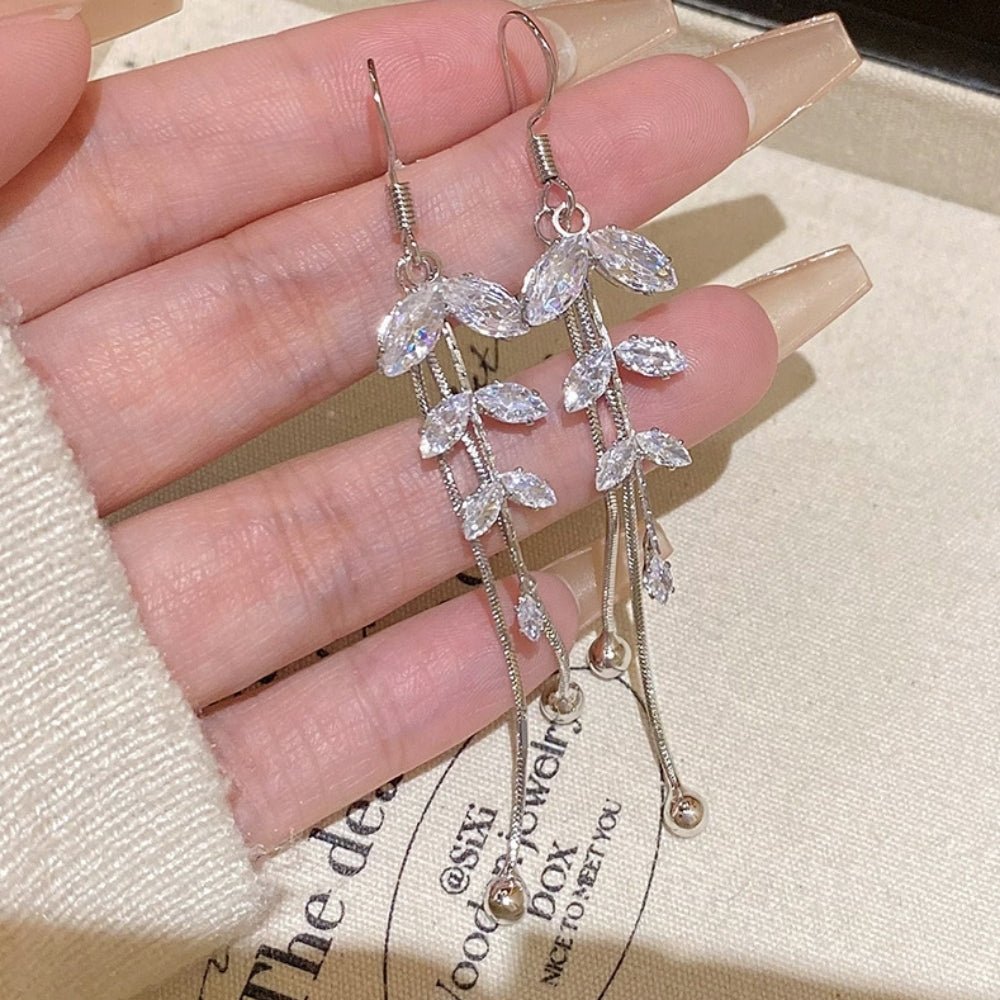 リーフドロップフリンジピアス|オフィスカジュアル レディース 通販【ミレジェネ】