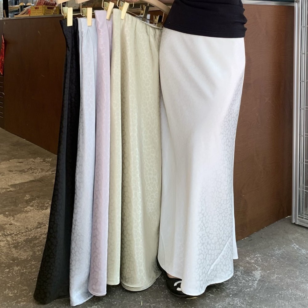 レオパ柄サテンマーメイドスカート|オフィスカジュアル レディース 通販【ミレジェネ】