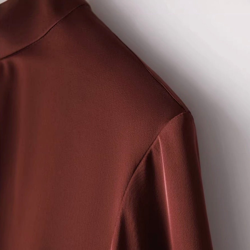 ハイネックサテンブラウス|オフィスカジュアル レディース 通販【ミレジェネ】