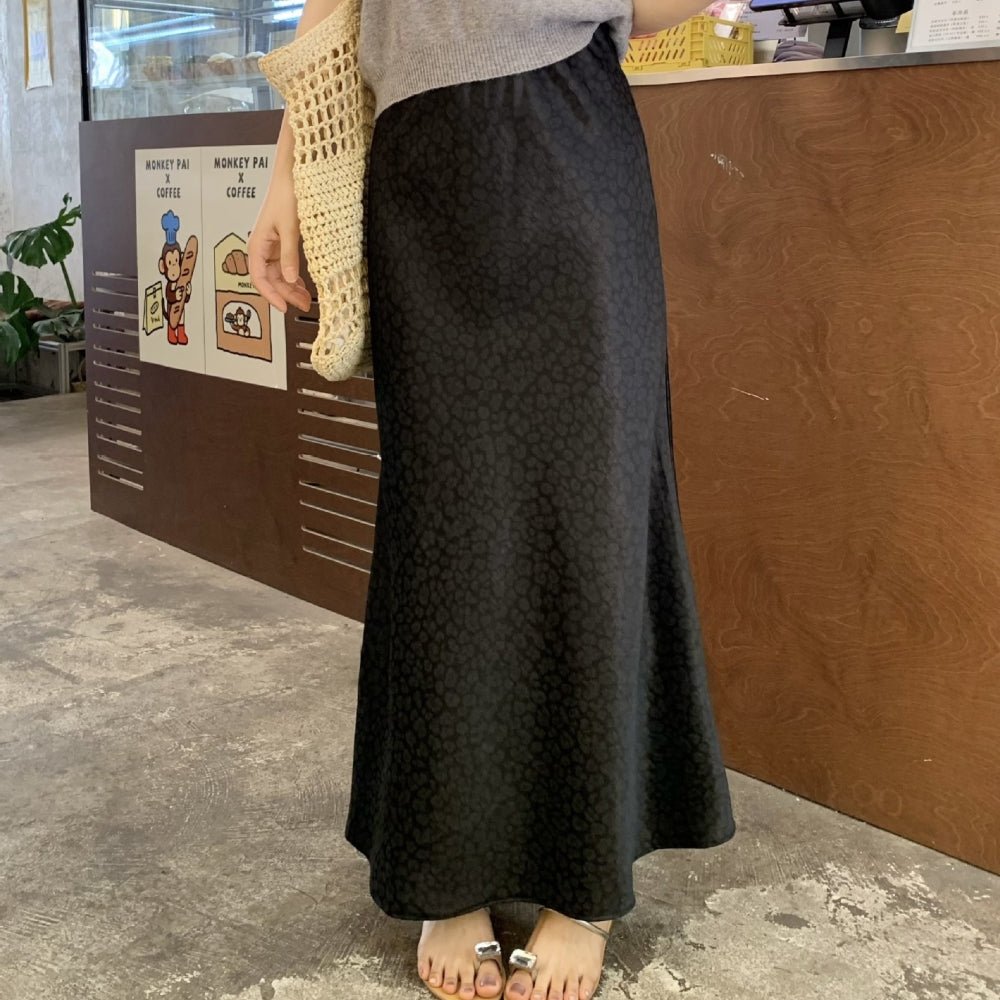 レオパ柄サテンマーメイドスカート|オフィスカジュアル レディース 通販【ミレジェネ】