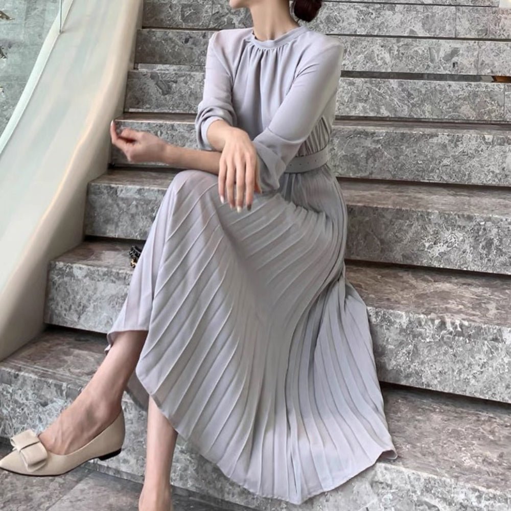 後ろリボンベルト付きプリーツワンピース|オフィスカジュアル レディース 通販【ミレジェネ】