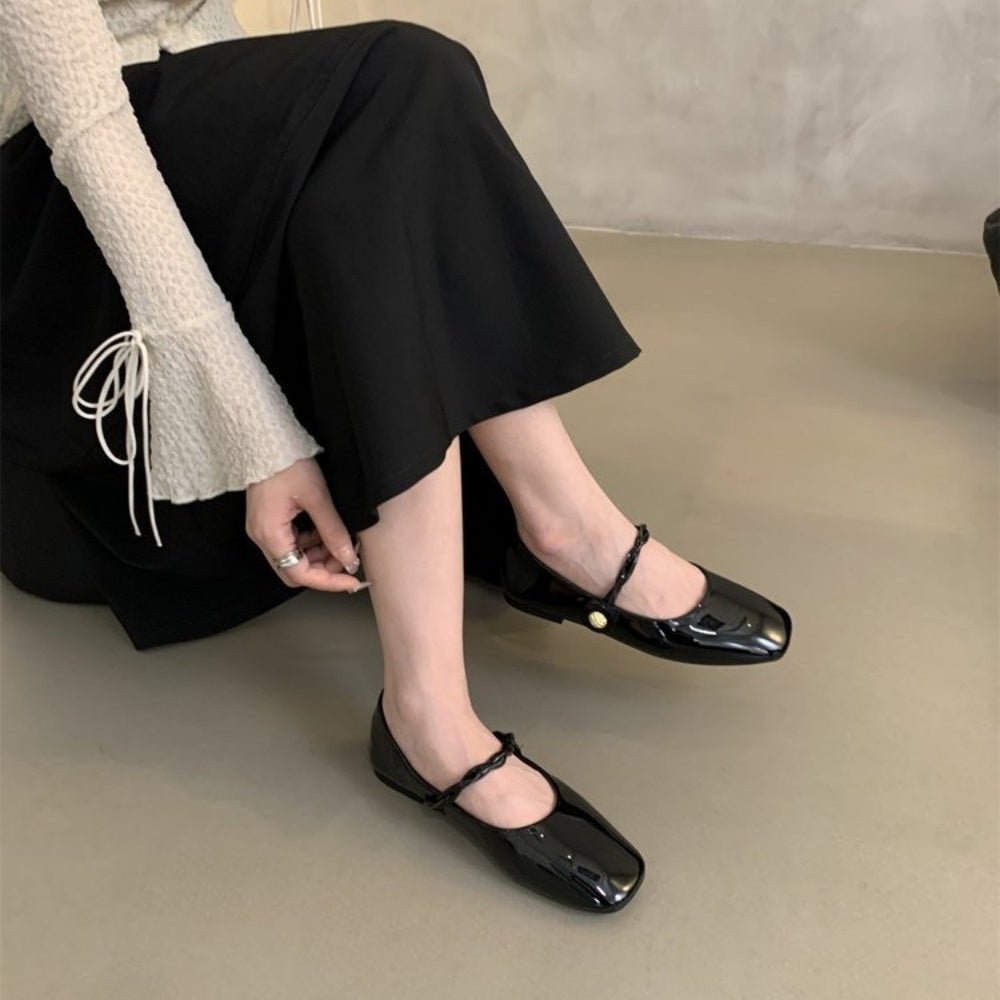 合皮ストラップローヒールパンプス|オフィスカジュアル レディース 通販 Millennial Generation【ミレジェネ】