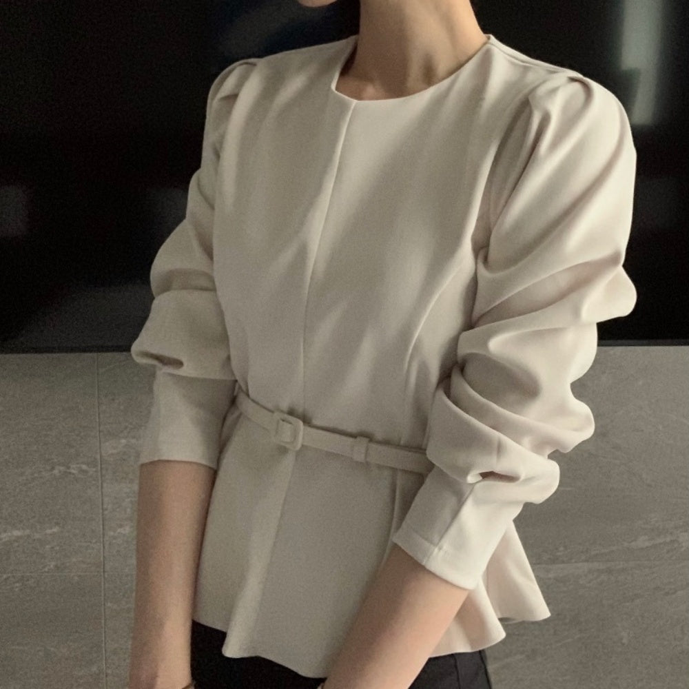 ベルト付きペプラムブラウス|オフィスカジュアル レディース 通販【ミレジェネ】