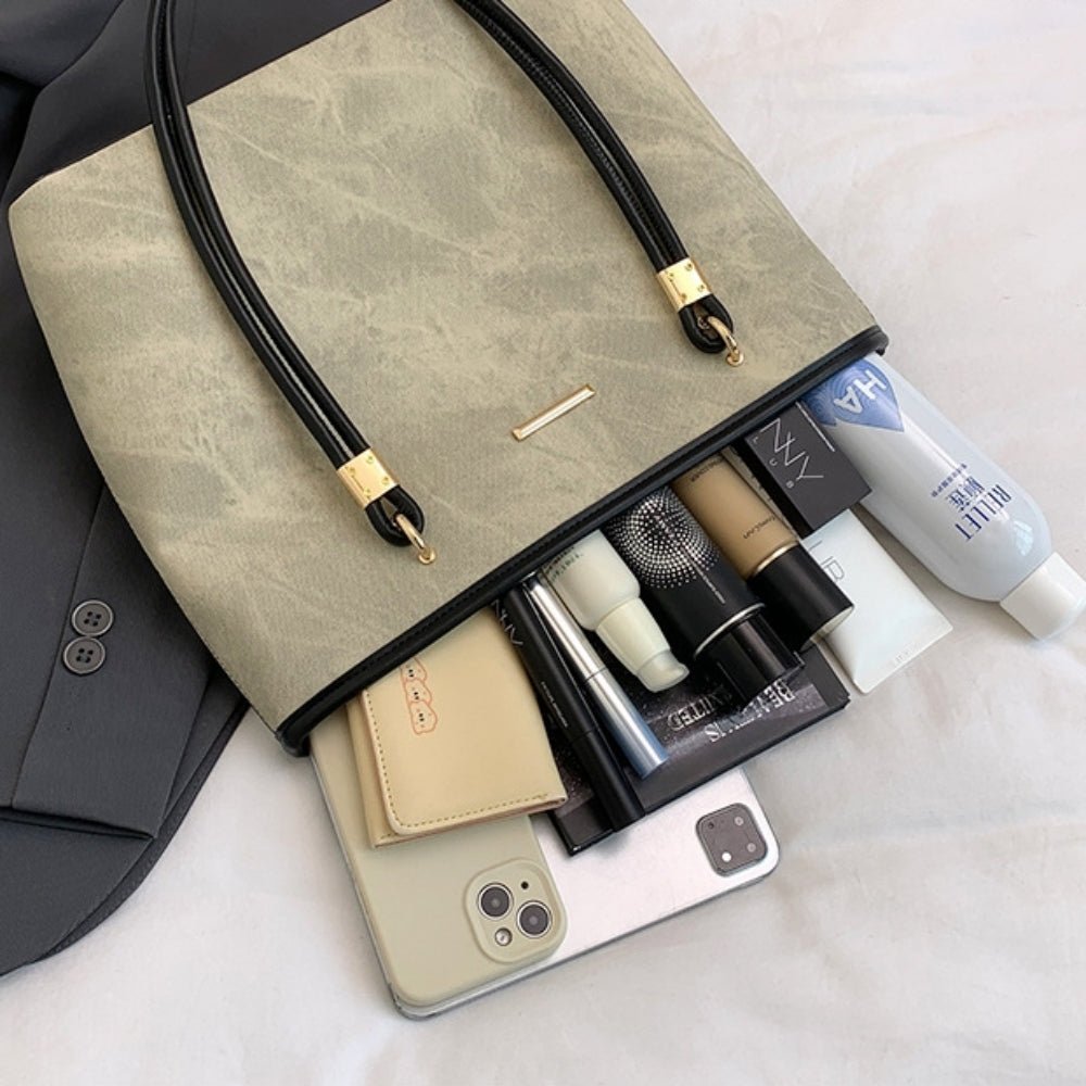 チャーム付きスクエアショルダーバッグ|オフィスカジュアル レディース 通販【ミレジェネ】