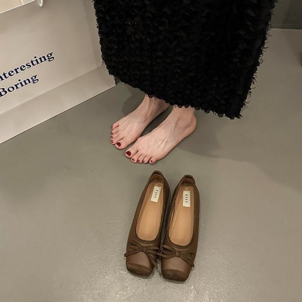 スクエアトゥーリボンパンプス|オフィスカジュアル レディース 通販【ミレジェネ】