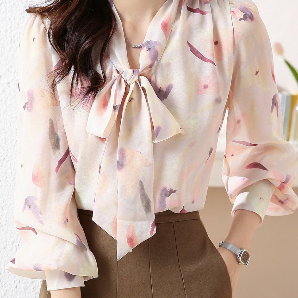 水彩花柄リボンブラウス|オフィスカジュアル レディース 通販【ミレジェネ】