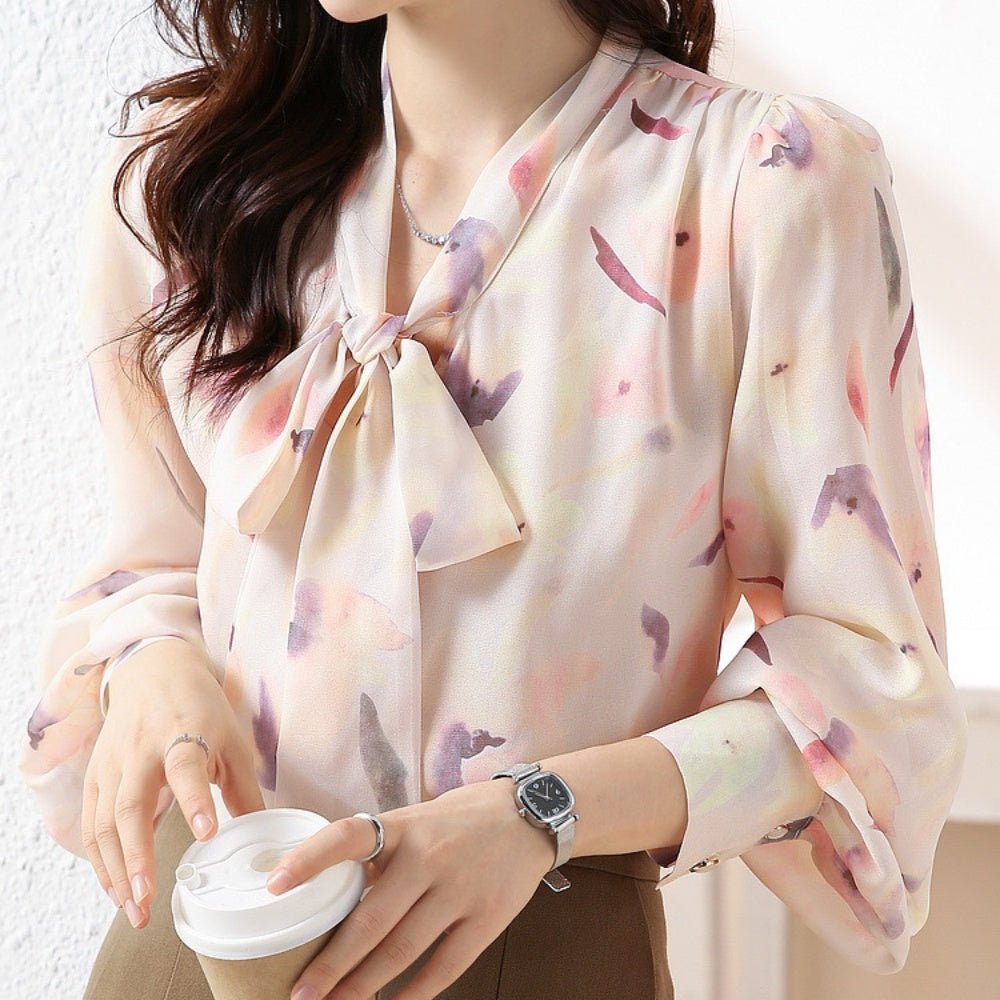 水彩花柄リボンブラウス|オフィスカジュアル レディース 通販【ミレジェネ】