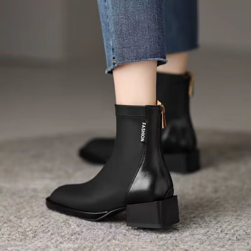 オフィスカジュアル 冬 異素材配色ショートブーツ ミレジェネ