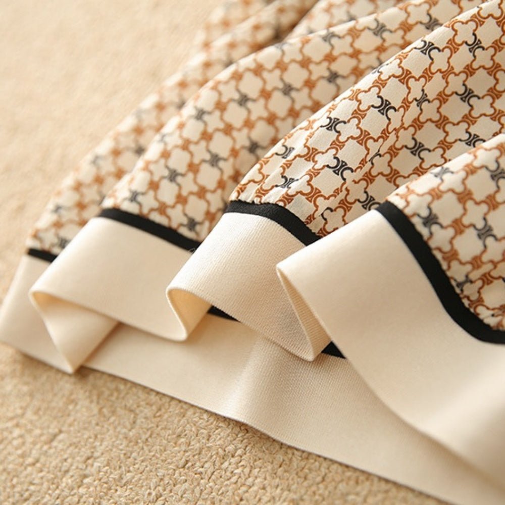 レトロ柄プリントトップス|オフィスカジュアル レディース 通販【ミレジェネ】