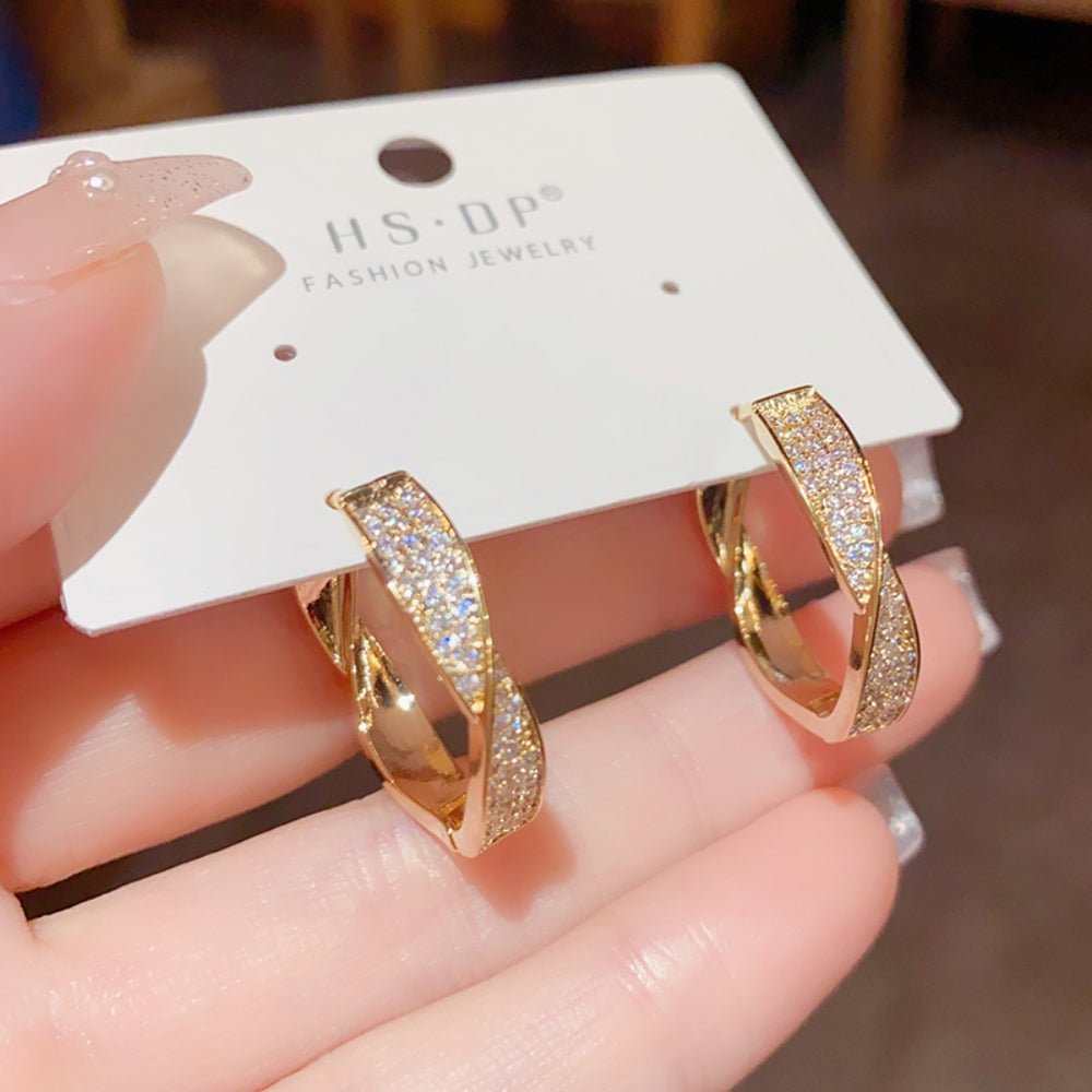 ツイストビジューフープピアス|オフィスカジュアル レディース 通販【ミレジェネ】